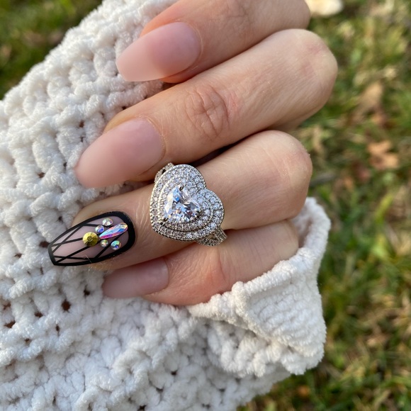 925 Silver Ring Heart Shaped Sapphire WeddingRing - Picture 8 of 15